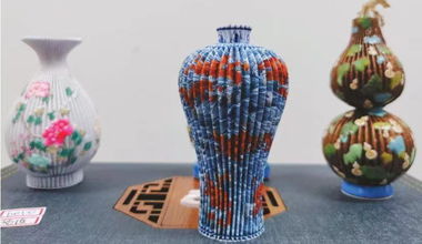 “這些精巧的文創讓人耳目一新”